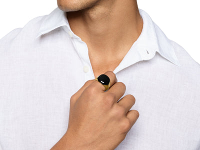 The Enduring Style of the Modern Signet Ring