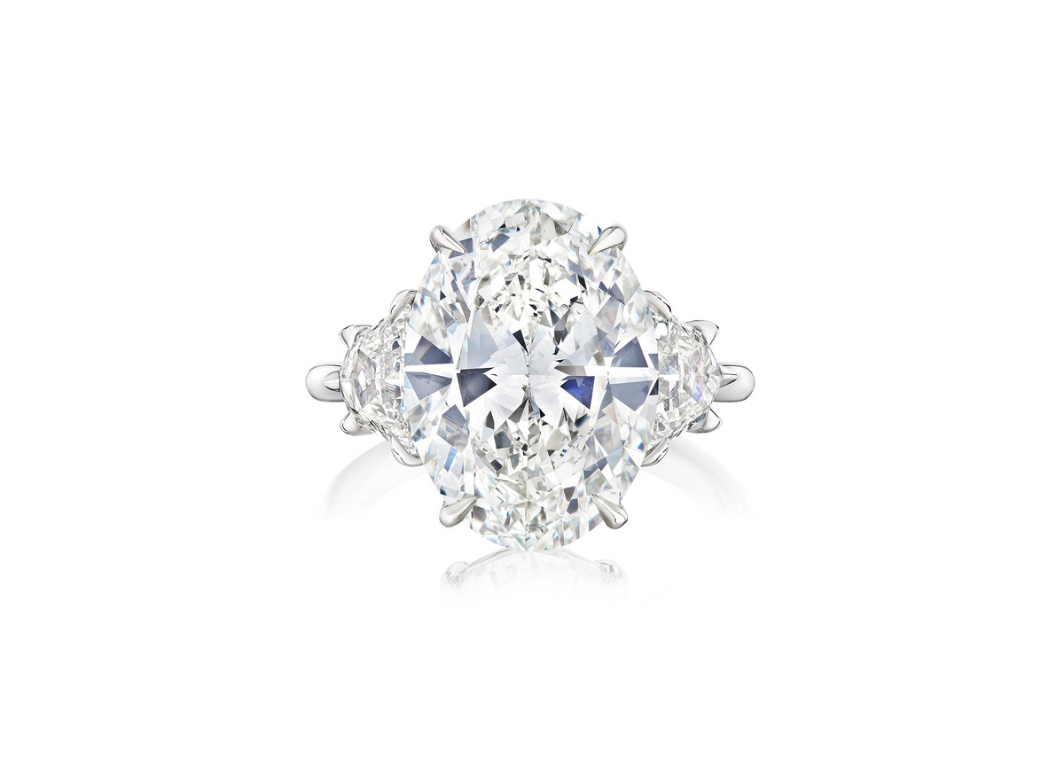 Platinum Oval Diamond Engagement Ring | Fink's Jewelers